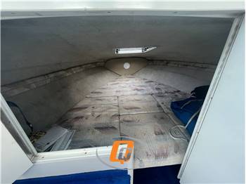SEA RAY 200 OVERNIGHTER