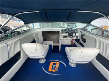 SEA RAY 200 OVERNIGHTER