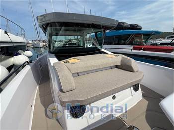 Axopar 29 XC Cross Cabin