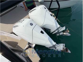 Axopar 29 XC Cross Cabin