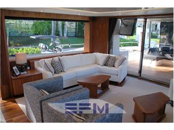 SUNSEEKER 86 YACHT