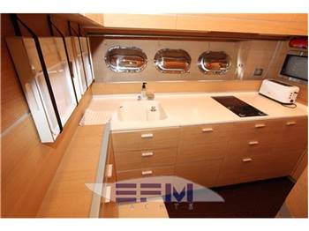 AB YACHTS AB 68