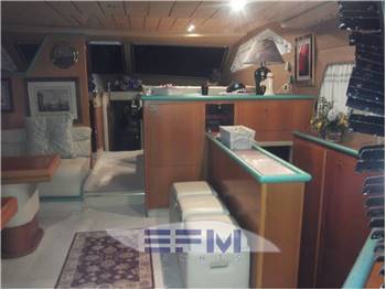 FERRETTI ALTURA 58