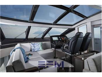 SUNSEEKER NEW 74 PREDATOR