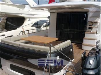 AZIMUT MAGELLANO 53
