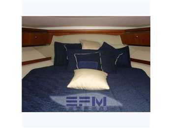 Tiara 42 open
