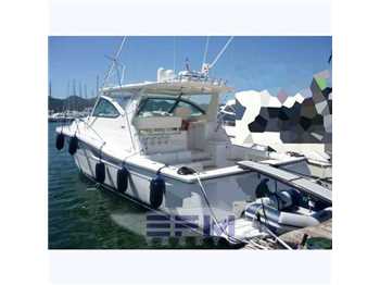 Tiara 42 open