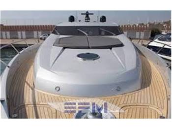 Sunseeker Predator 82