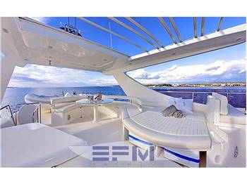 FERRETTI 780