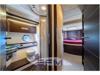 AZIMUT 68 S