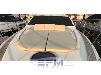 AZIMUT 68 S