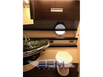 AZIMUT 68 S