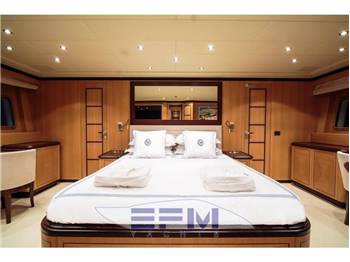 OVERMARINE MANGUSTA 92