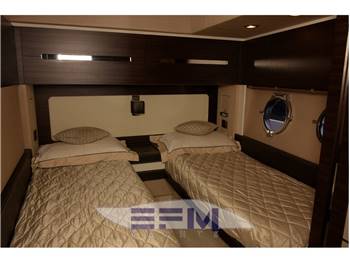 AZIMUT 72 S