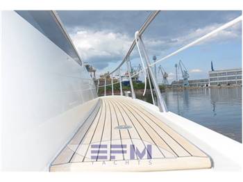 AZIMUT 72 S