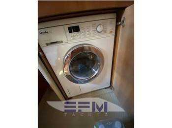 SUNSEEKER PORTOFINO 53