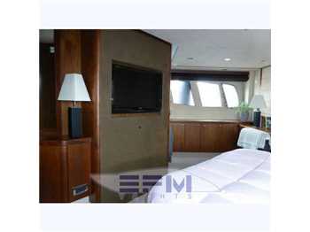 Sunseeker Manhattan 70