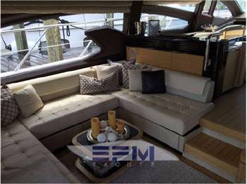 AZIMUT 64 FLY