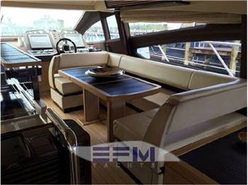 AZIMUT 64 FLY