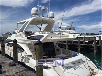 AZIMUT 64 FLY