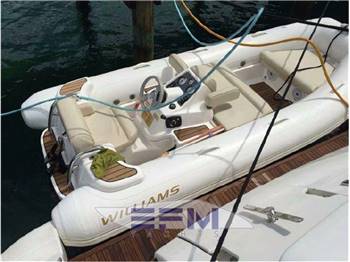 AZIMUT 64 FLY