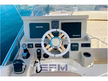 AZIMUT BENETTI 50 FLY