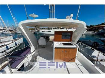AZIMUT BENETTI 50 FLY