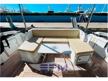 AZIMUT BENETTI 50 FLY
