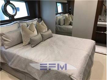 SUNSEEKER 95 YACHT