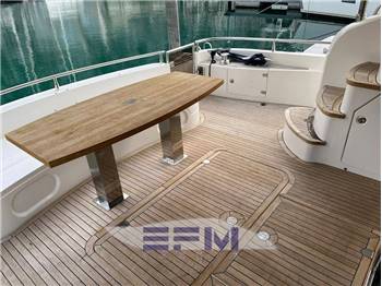 PRINCESS YACHTS 67