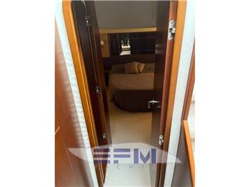 PRINCESS YACHTS 67