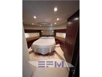 PRINCESS YACHTS 67
