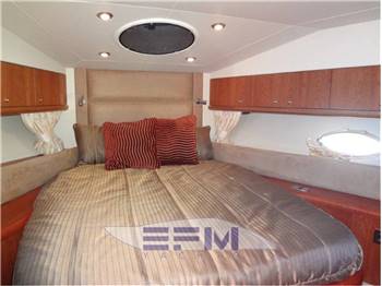 SUNSEEKER PREDATOR 52