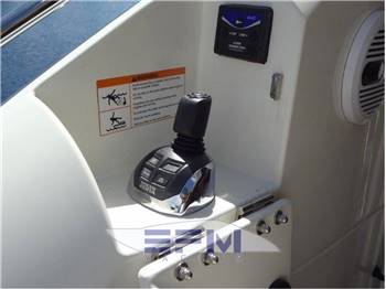 SUNSEEKER PREDATOR 52