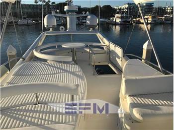 FERRETTI 530