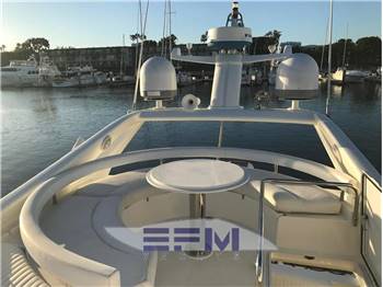 FERRETTI 530