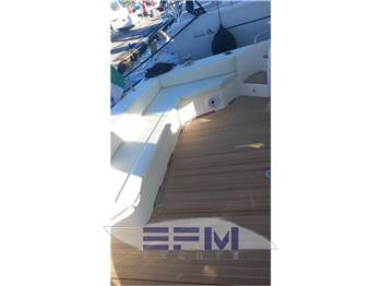 UNIESSE 48 T-TOP