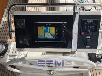 BENETEAU SENSE 55