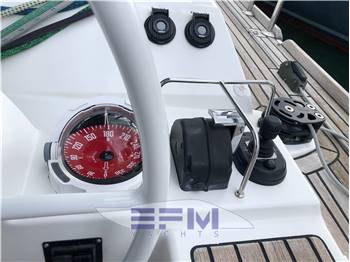 BENETEAU SENSE 55