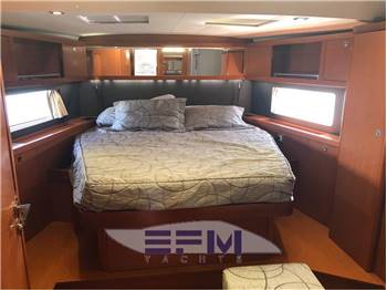 BENETEAU SENSE 55