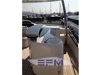SUNSEEKER 82 YACHT
