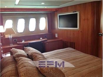 SUNSEEKER 82 YACHT
