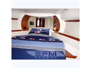 Pershing 46
