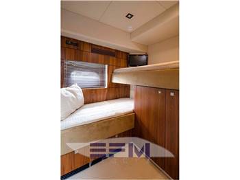 SUNSEEKER PREDATOR 64