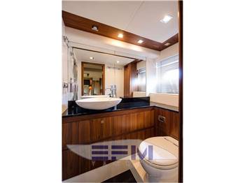 SUNSEEKER PREDATOR 64
