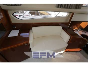 PRINCESS YACHTS 42 FLY