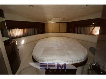 PRINCESS YACHTS 42 FLY