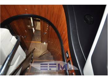 SUNSEEKER PREDATOR 68