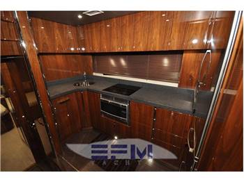 SUNSEEKER PREDATOR 68