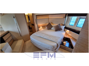 AZIMUT BENETTI 58 FLY